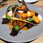 ビストロ ドゥーブルオーンズ - 博多産地鶏胸肉のローストともも肉のパロティーヌ　黒米・赤米の温かいサラダ　アルガンオイルのジュレ