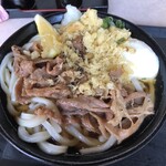 滝音 - 肉ぶっかけ冷　温玉トッピング　2玉