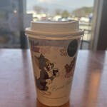 タリーズ コーヒー - ドリンク写真:tallはトムとジェリーカップ