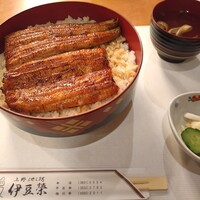 鰻割烹 伊豆栄 本店 - 