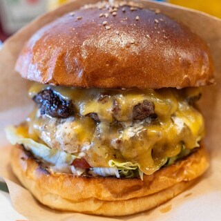 Nick&Renée - 料理写真:2025.3 ダブルチーズバーガー（2,442円）