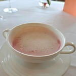 ベッラ・ヴィスタ - ⚫スープ
「季節のポタージュスープ」
紅芯大根のポタージュ