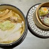 人類みな麺類とエスサワダ
