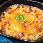 楽 - カキとチーズのアヒージョ