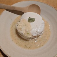 神楽坂 てっぱんや - 山掛けのおぼろ豆腐