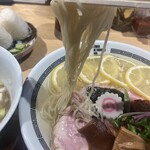 煮干しのビリー - ストレート中細麺