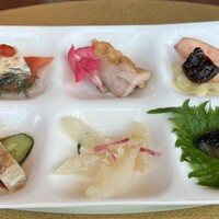 過門香 KITTE丸の内店 - 冷菜六種盛り合わせ