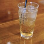 PIZZERIA VINO MESSE - 辛口ジンジャーエール