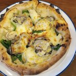 PIZZERIA VINO MESSE - [期間限定]牡蠣とほうれん草の3種チーズ