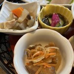 旬菜の味わい がら里 - 絶品小鉢