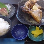 づけ丼屋 桜勘 - かんぱちのカマ焼き定食W