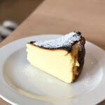 PUBLIC MARCHE - ・バスクチーズケーキ
