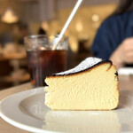 PUBLIC MARCHE - ・バスクチーズケーキ