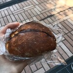 しかたらむかな - あんこマスカルポーネ。マックのバーガーよりずっと大きくて重い。