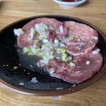 炭火焼肉 せん - 牛タン（¥979）