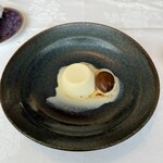 ラ・ブランシュ - 8皿目
      ブランマンジェ