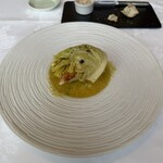 ラ・ブランシュ - 5皿目
      甘鯛のカリカリ焼き、キャベツソース。