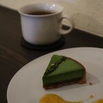 Y-s 洋菓子とチーズとお酒と。 - 