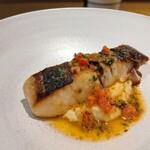 シャテーニュ - 鮃のソテー　マッシュポテトとフレッシュトマト　焦がしバターのソースグルノーブル