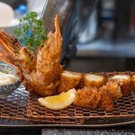 とんかつ マンジェ - 2025.3 超特大海老フライ（1尾 3,300円）