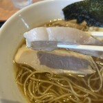 麺家 一鶴 - 大きい鶏チャーシュー