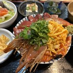 天然魚と七輪焼き 隠れ居酒屋 雑魚や - 