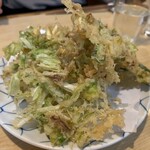 小料理 椿 - さくさく揚げたてのかき揚げは、ビッグサイズ❗️