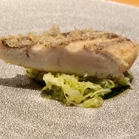 アルゴリズム - 真鯛、キャベツのエチュベ、春菊ソース