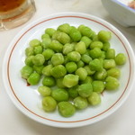 立飲みコーナー大つか - 2014.07 グリンピースの煮たもの？