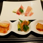 仙台牛焼肉 花牛 - 生ハム＆蔵王モッツァレラチーズ