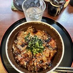 豚丼 じゅじゅ庵 - 