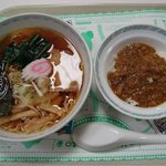 Uenodoubutsuenhigashienshokudou - どうぶつえんラーメンセット\830円カレー