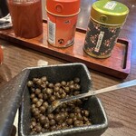 うなぎ料理 三代目うな東 昭和四十四年創業 - 粒花椒、コレとうなぎ食べるの楽しみにしていたのに使うの忘れました（涙）