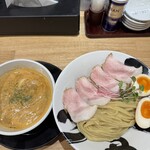 彩色ラーメンきんせい 高槻本店 - 濃厚海老鶏豚骨つけ麺に特製トッピング
