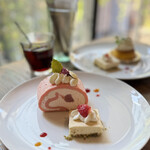 カフェ オトノヴァ - さくらシフォンケーキ