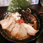 丸め - 赤の海老辛醤ラーメン