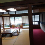 割烹 戸田本店 - 三階１号室のみ隣部屋と隣接していない。