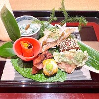 青蓮院門跡前 月おか - 