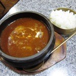焼肉屋さんのタンシチュー￥９５０　※税込価格