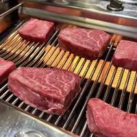お肉屋 けいすけ 三男坊 - 