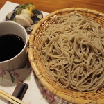 手打蕎麦 ふじや - キレのある濃いめのつゆ