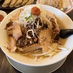 AKIHA麺屋 粋翔 - 『肉ジンジャー味噌』　野菜TP。
