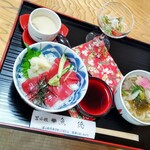 鮨処魚徳 - 鉄火丼セット