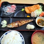 ひがし食堂 - 