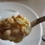 グーテン - グラノラ　すくい上げ！カリッとした食感がアクセント。