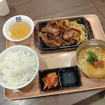 牛角焼肉食堂 - 