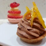 Haruka Murooka - いちごマカロン/ブラッドオレンジショコラタルト