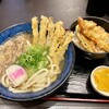 資さんうどん 日向財光寺店