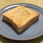 NIKI BAKERY - たまごサラダのホットサンド　345円