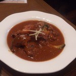 スルエシー - ロースト豚スペアリブの夏野菜カレー